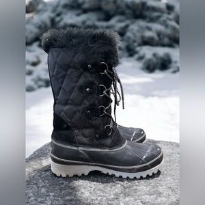 Khombu Nora Black Winter / Snow Boots Size 8 M